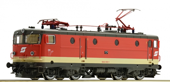 Electric locomotive class 1043.003-1<br /><a href='images/pictures/Roco/224837.jpg' target='_blank'>Full size image</a>